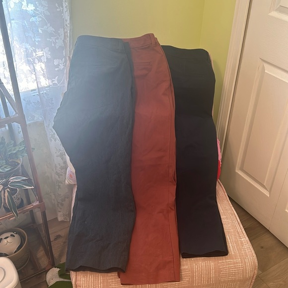 !Set of 3! Old Navy Pixie Pants Bundle - Picture 1 of 16
